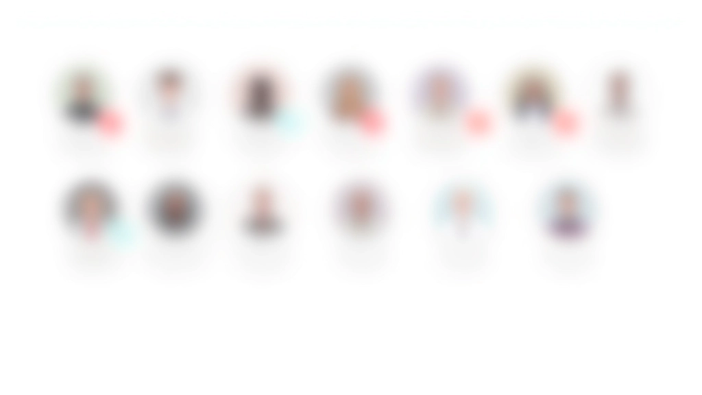 Řada avatarů s různými stavovými indikátory — zelené, šedé, oranžové tečky v pravém dolním rohu kruhových fotografií